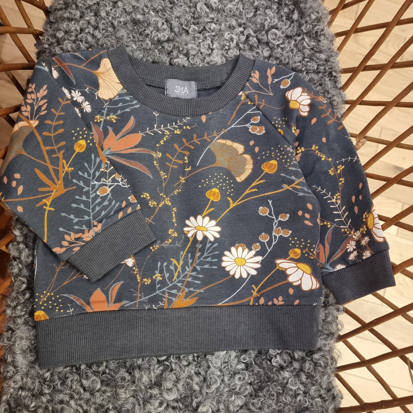 SWEET Winter bloom