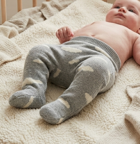 Sustainable baby footie pants (1-12 Months)
