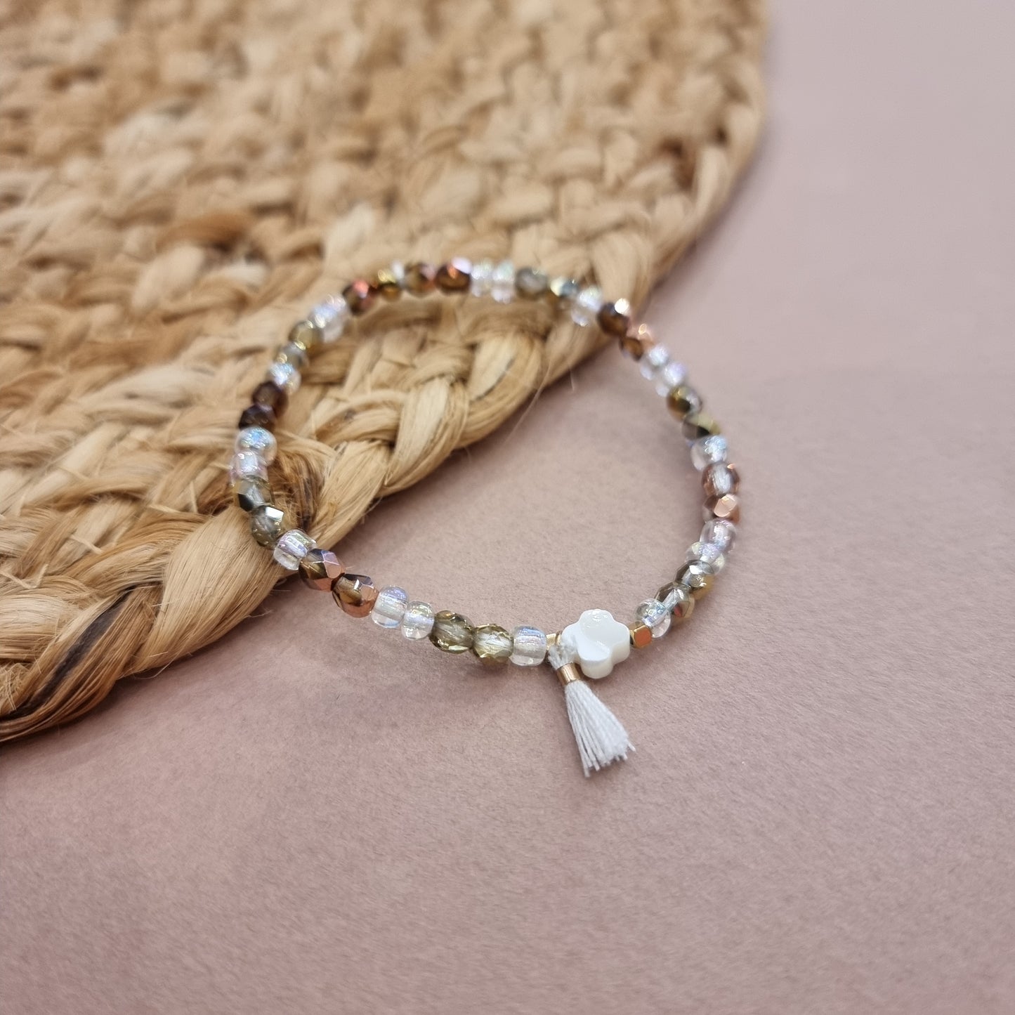 BRACELET