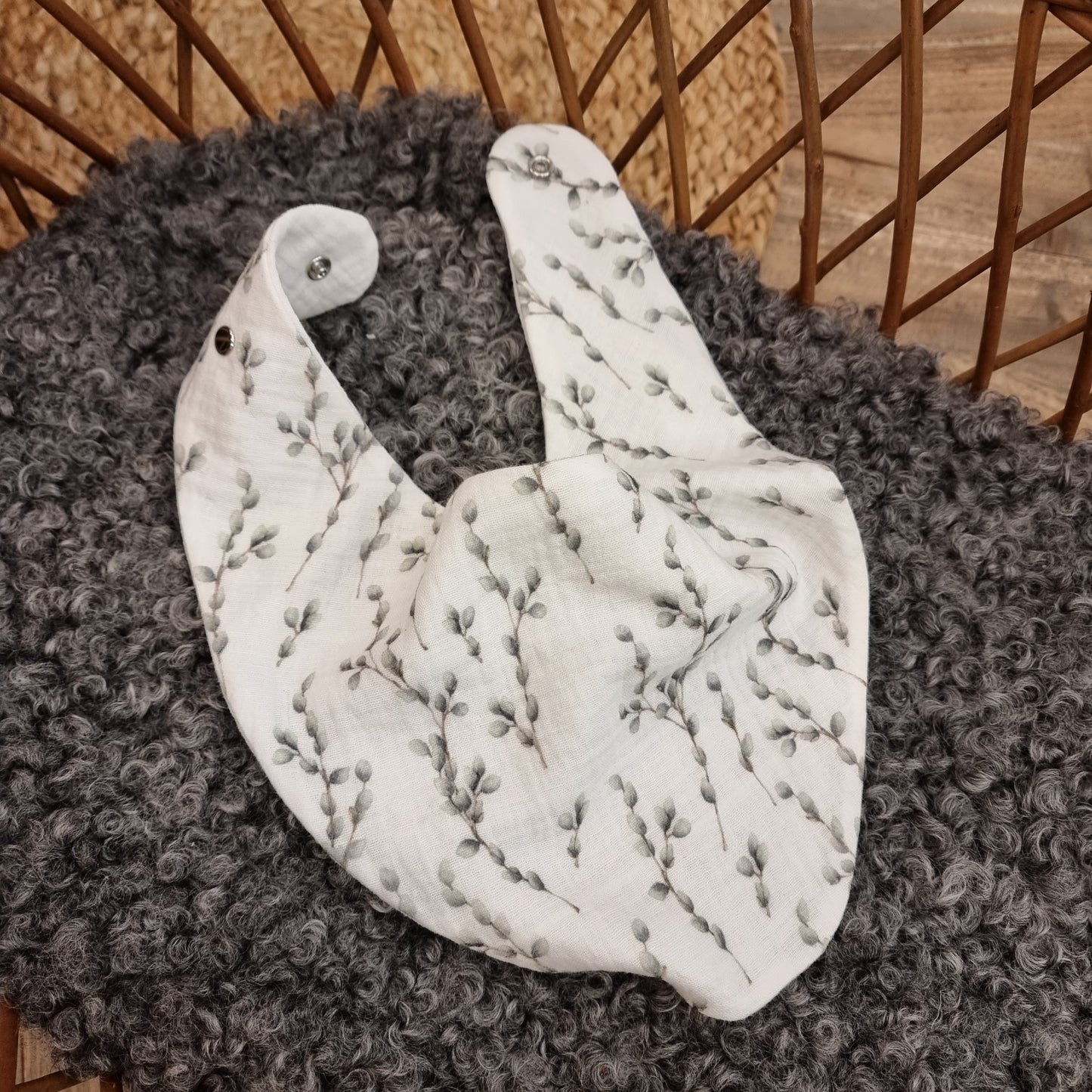 WILLOW muslin bandana bib