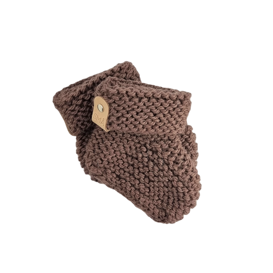 CRIA hand knitted booties - chocolate