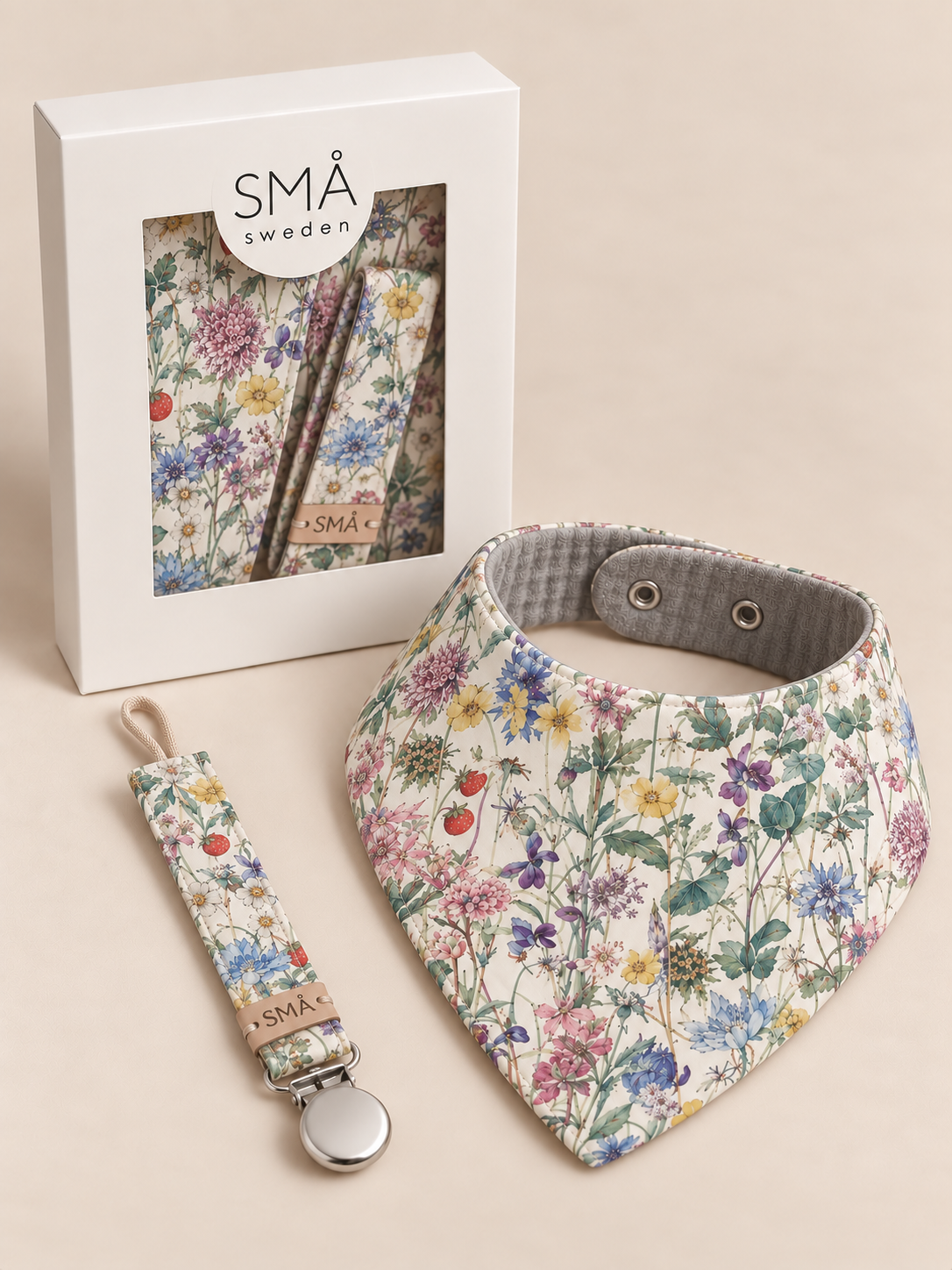 SMÅ Wild Flowers Liberty baby bib and pacifier clip gift set in box